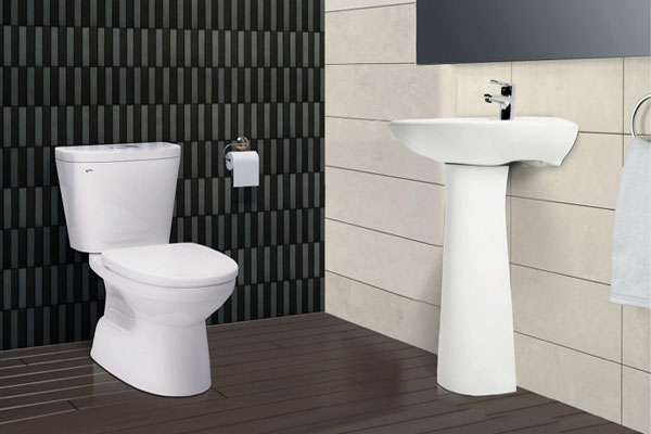bồn cầu inax 306 nắp êm