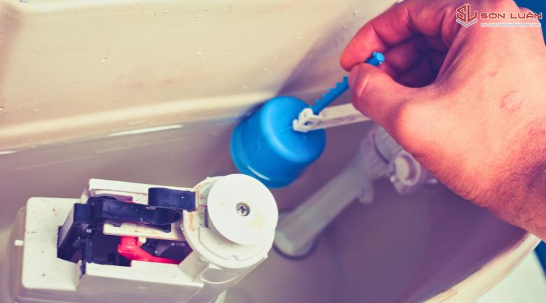 Van phao bồn cầu hỏng hoặc điều chỉnh sai