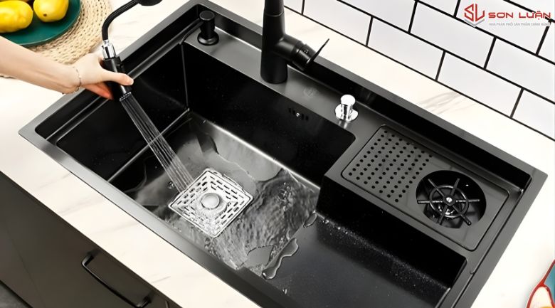 Chậu rửa bát 1 hố màu đen tại Sơn Luận