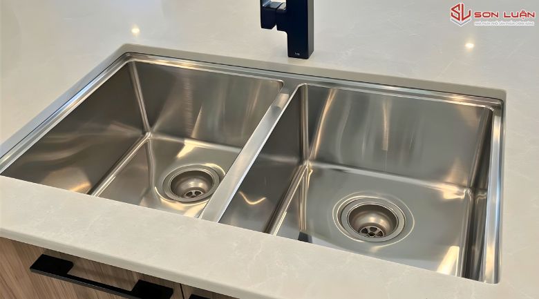 Chậu rửa bát 2 hố Inox 304 - Sơn Luận