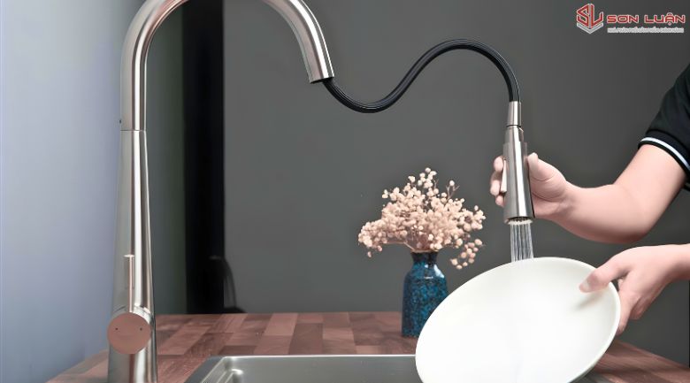 Vòi rửa bát dây rút bền đẹp sáng bóng Inox 304 cao cấp