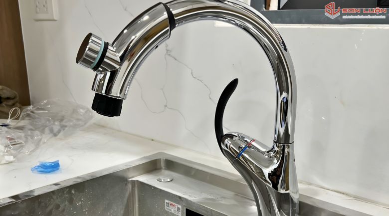 Vòi rửa bát TOTO lắp tại chung cư Times City