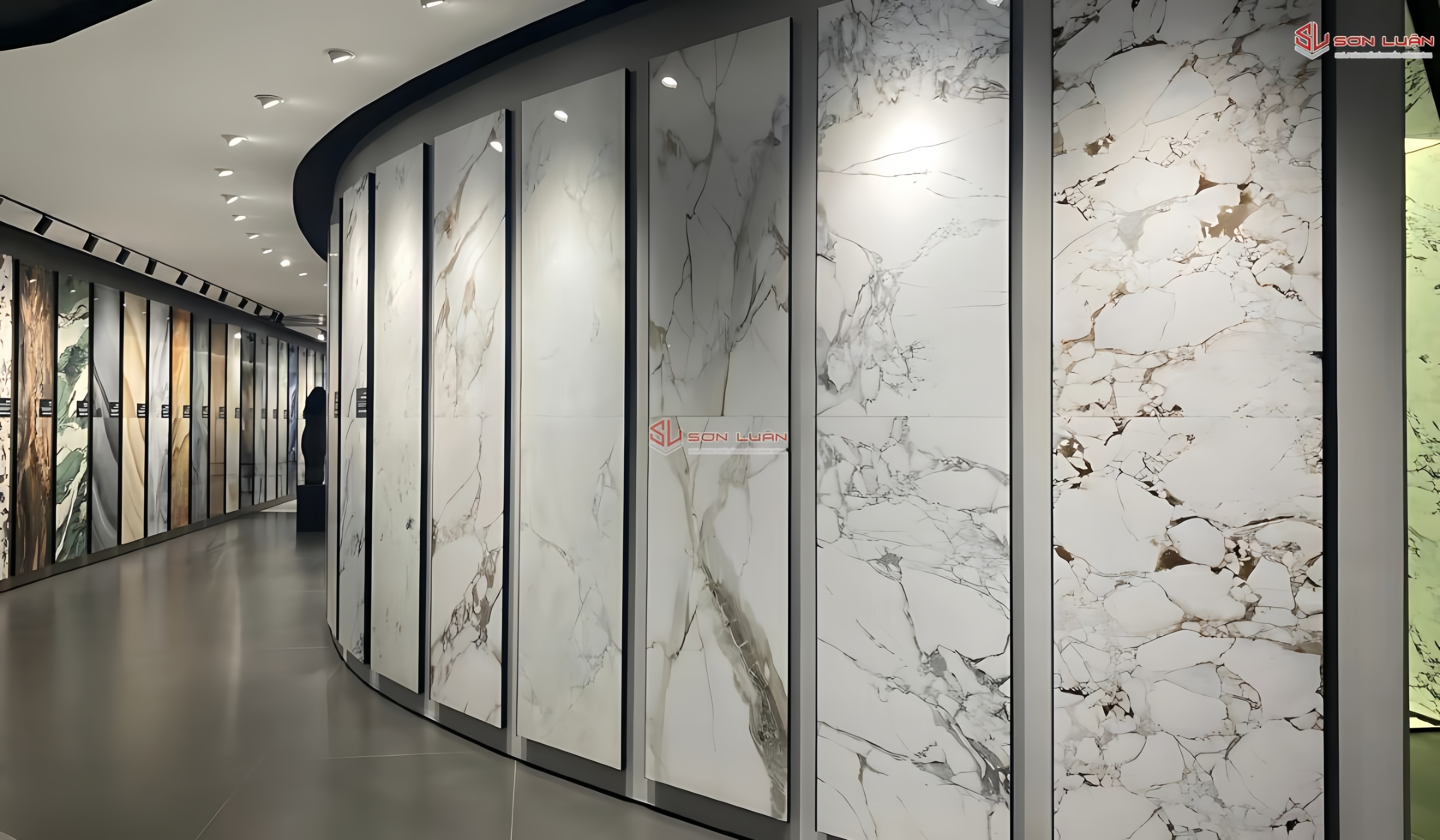 Mẫu gạch ốp lát chống trơn, gạch mosaic và gạch men cao cấp cho phòng tắm, được phân phối bởi Thiết bị Vệ sinh Sơn Luận.